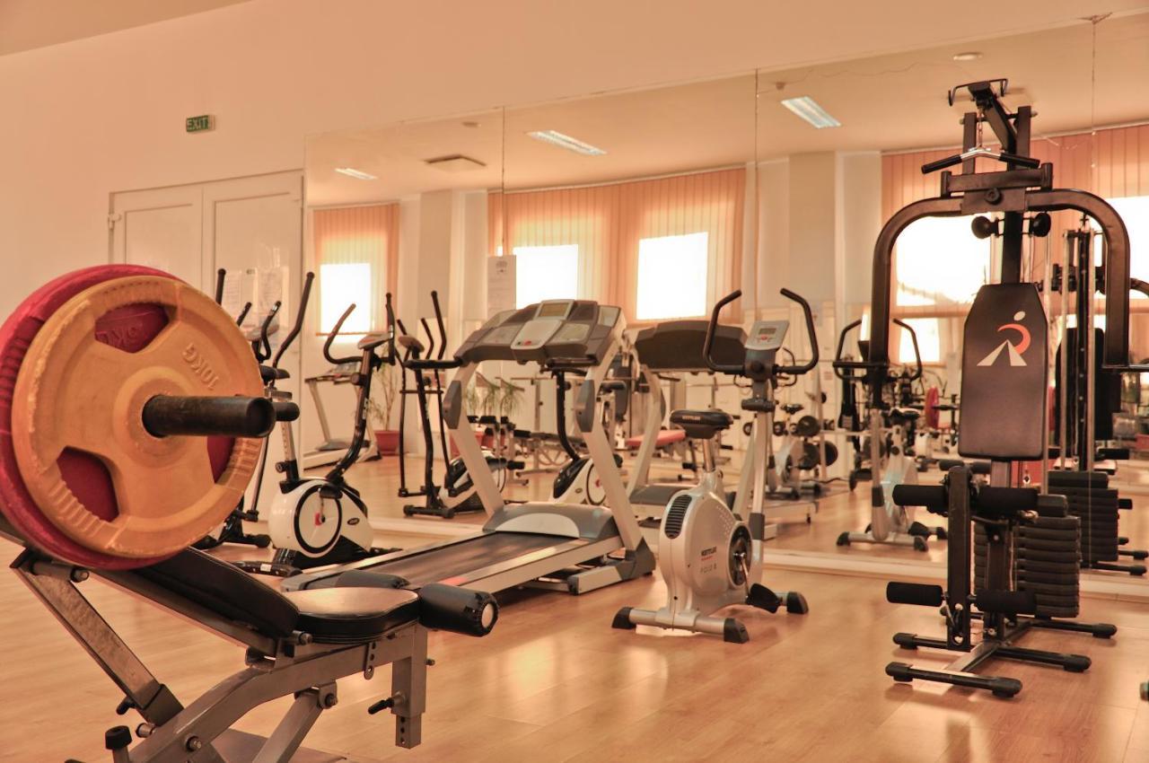 Conacul Domnesc Hotel Scheia Buitenkant foto