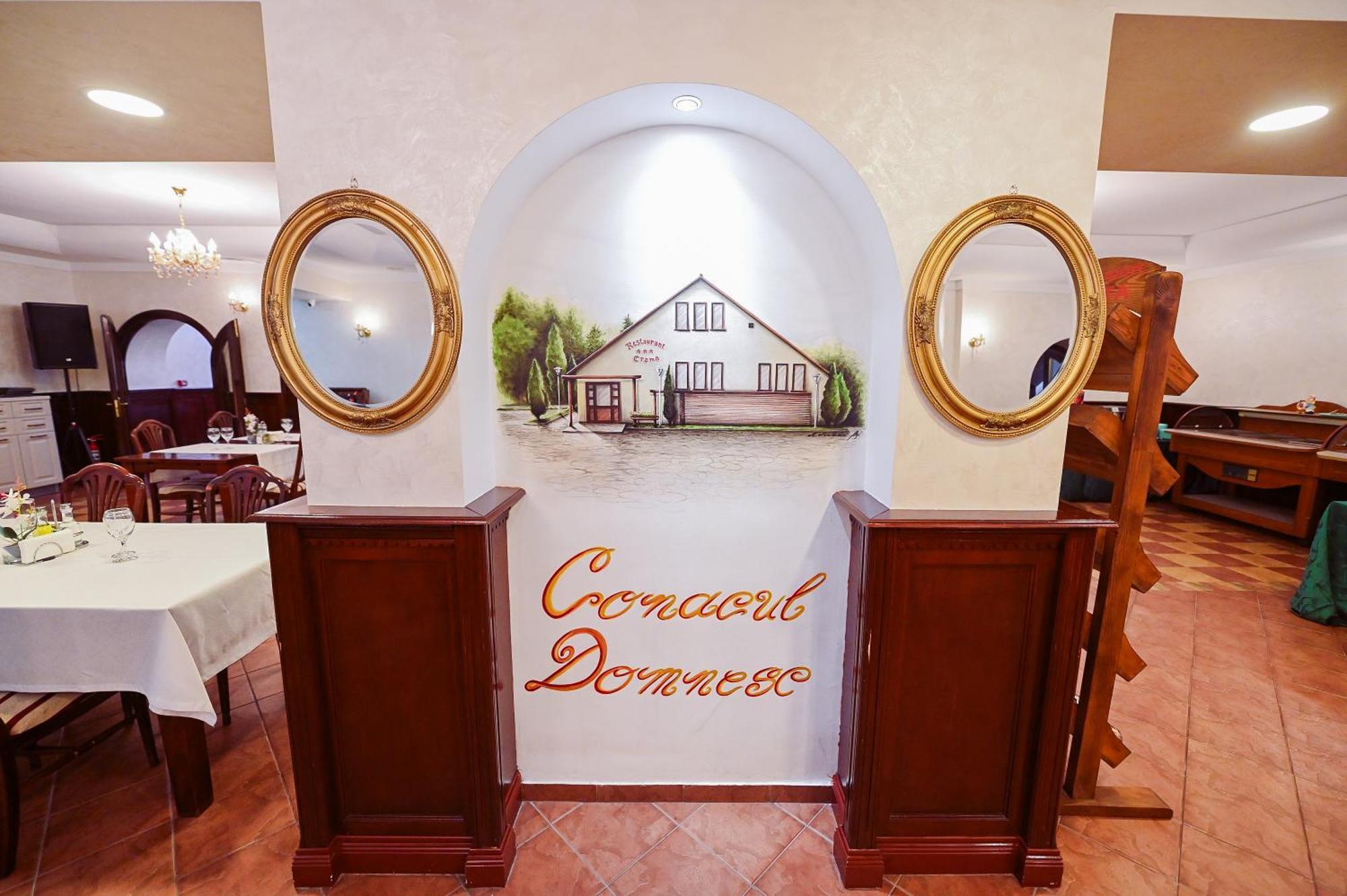 Conacul Domnesc Hotel Scheia Buitenkant foto