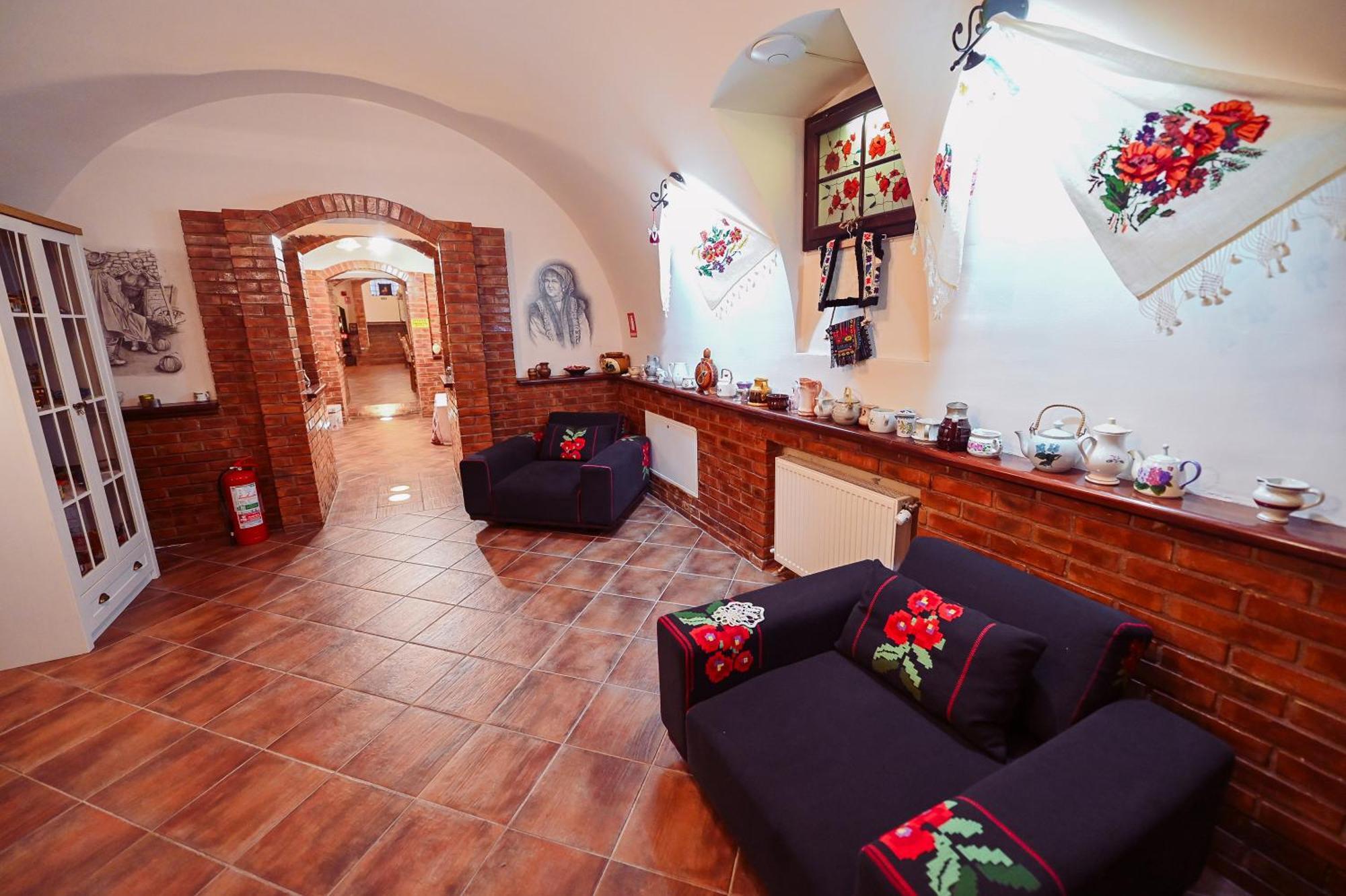 Conacul Domnesc Hotel Scheia Buitenkant foto