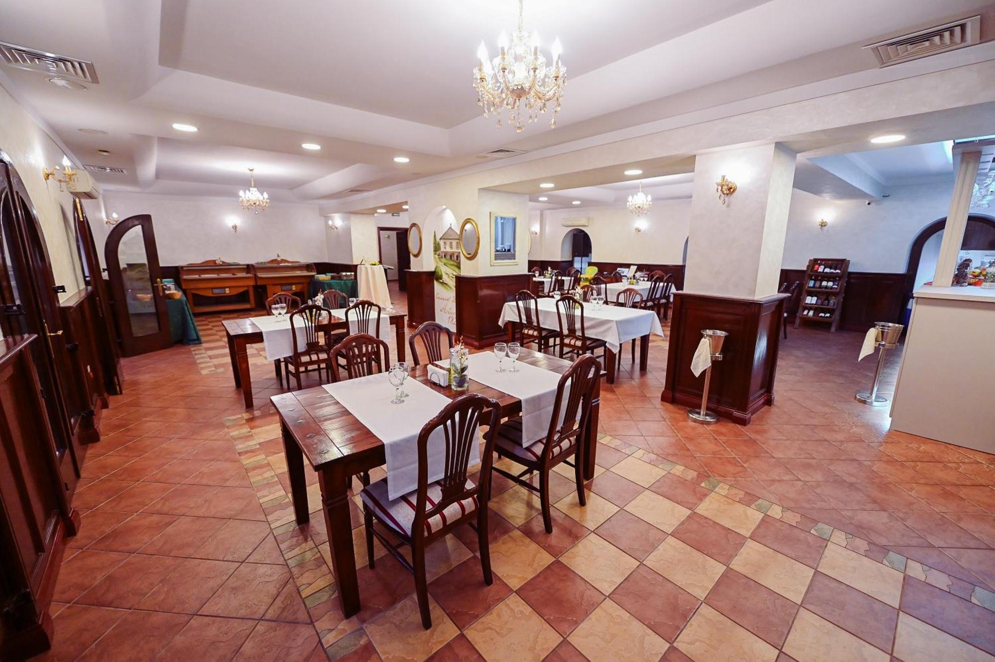 Conacul Domnesc Hotel Scheia Buitenkant foto