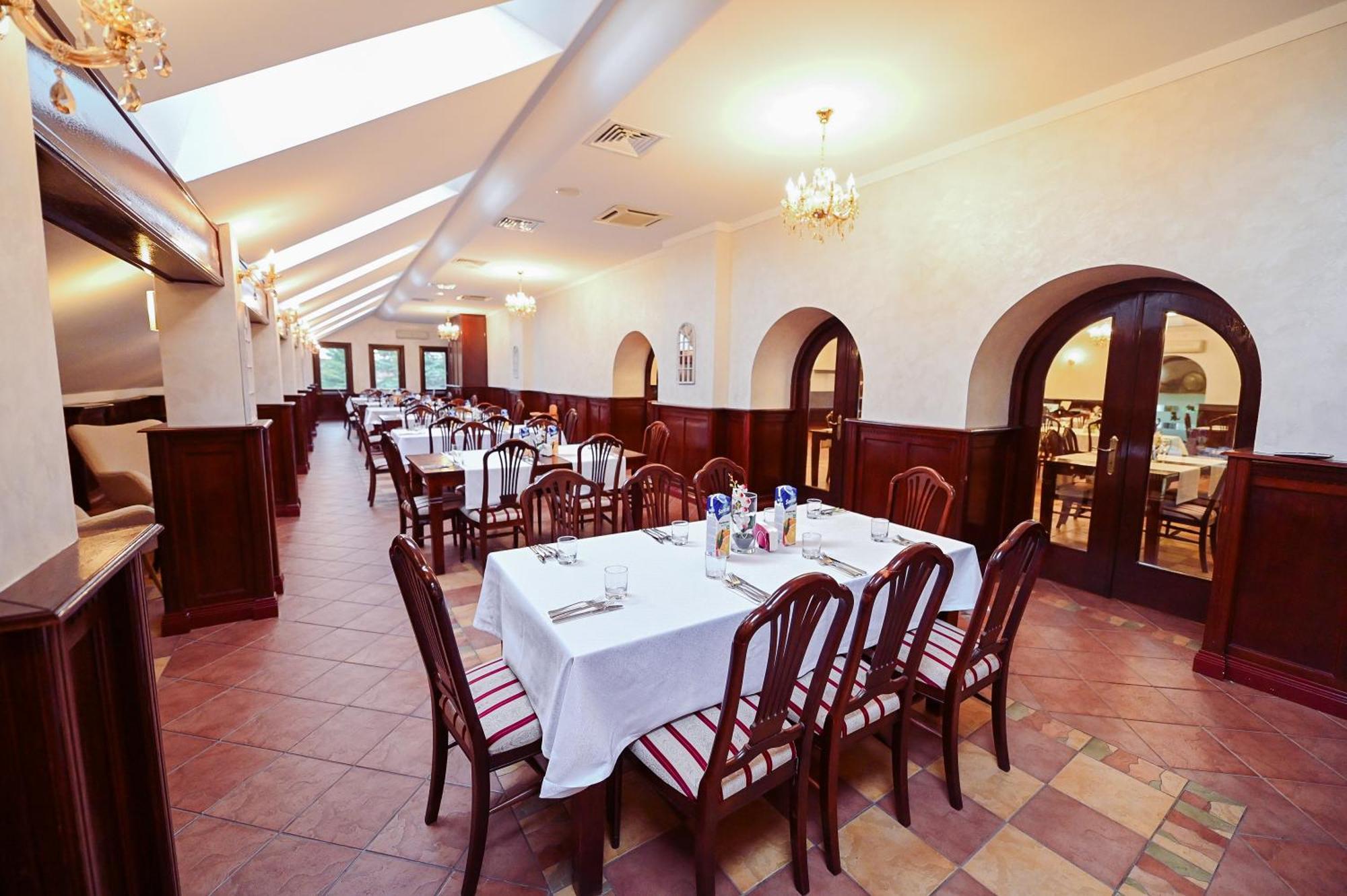 Conacul Domnesc Hotel Scheia Buitenkant foto