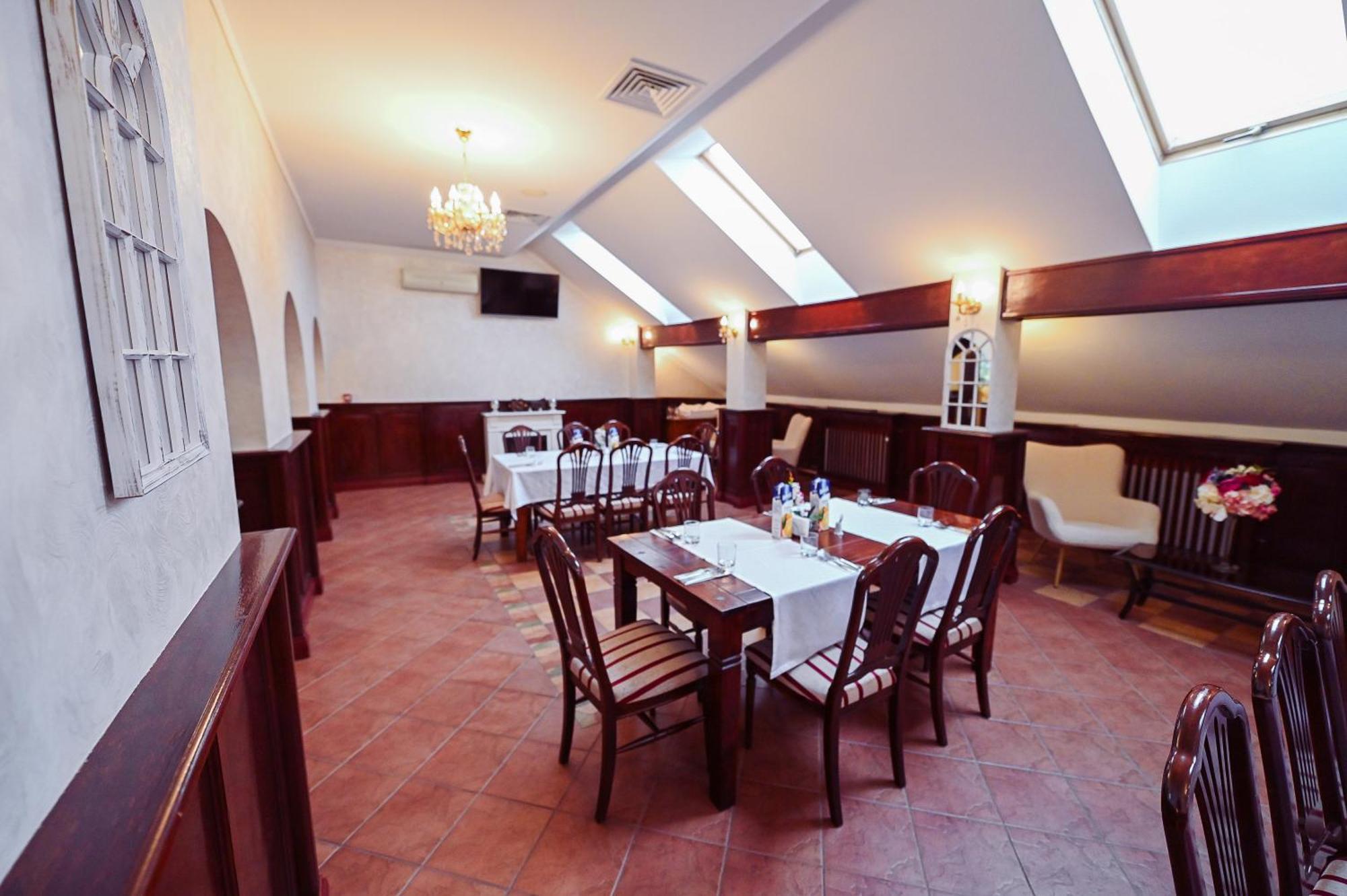 Conacul Domnesc Hotel Scheia Buitenkant foto