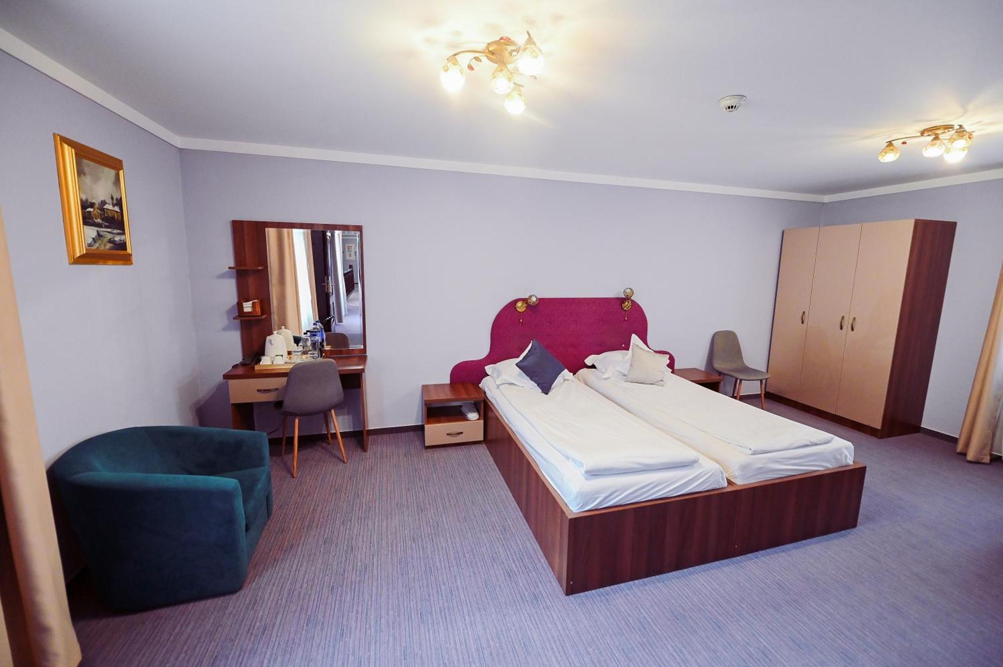 Conacul Domnesc Hotel Scheia Buitenkant foto