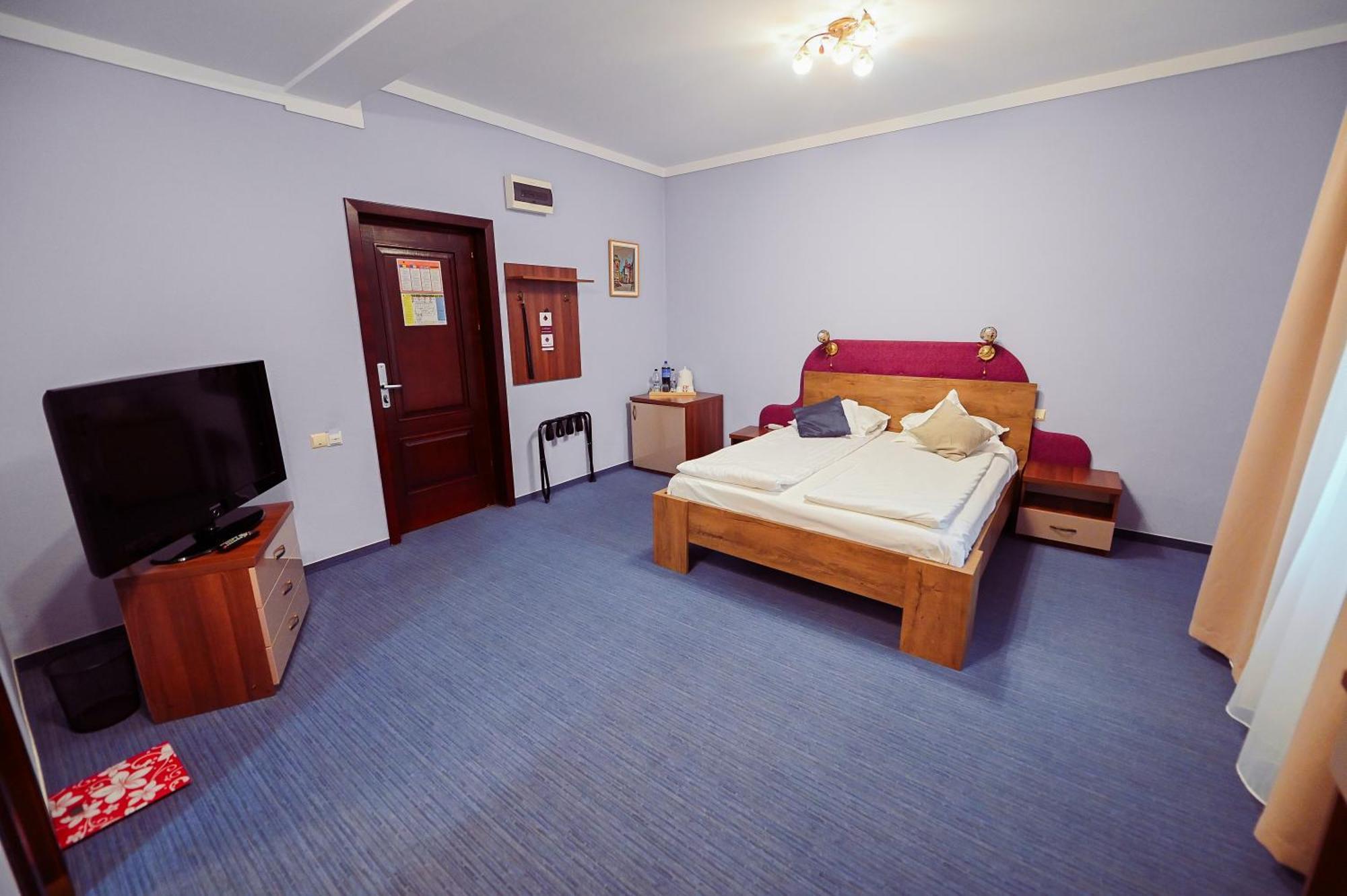 Conacul Domnesc Hotel Scheia Buitenkant foto