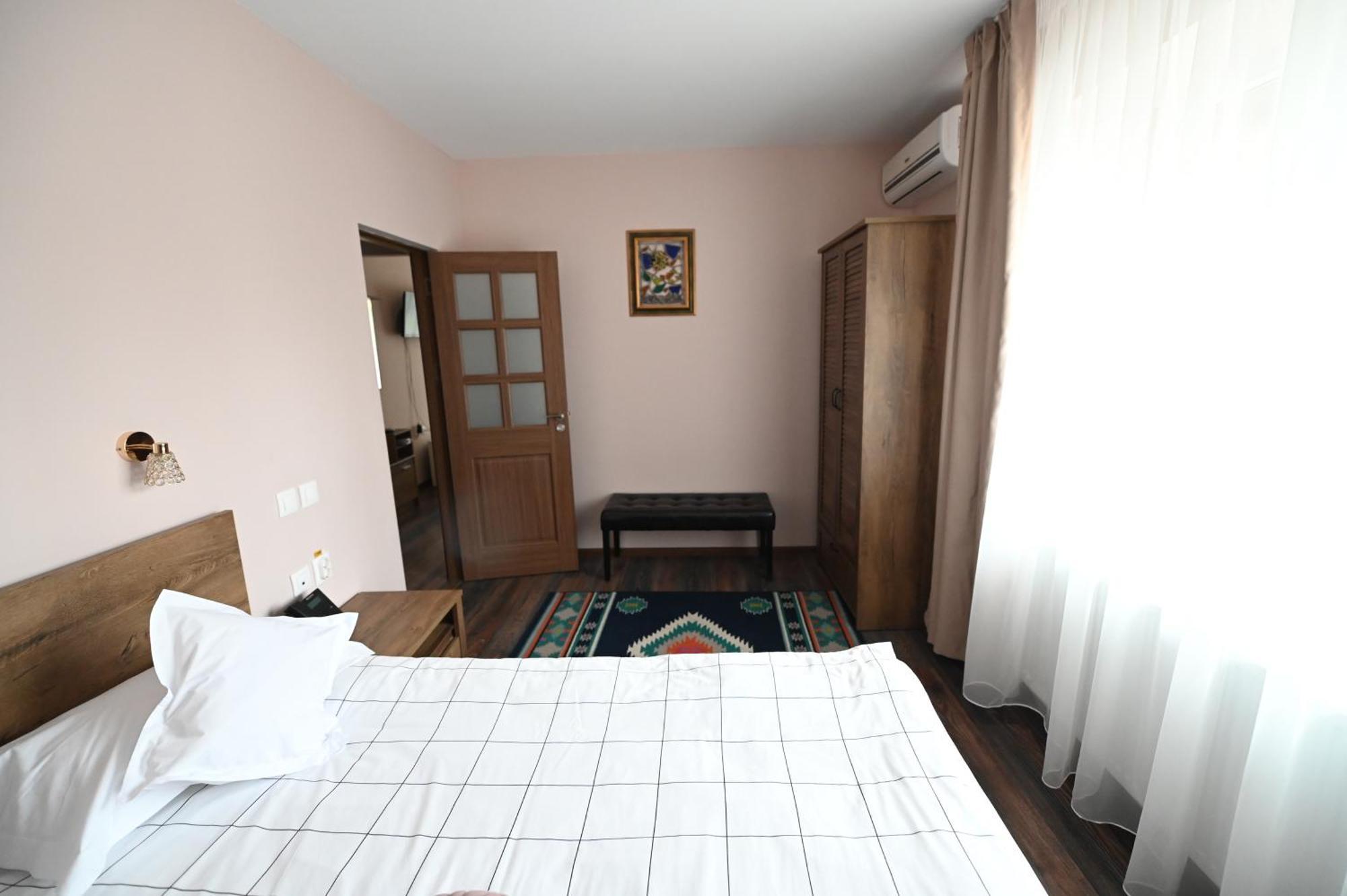 Conacul Domnesc Hotel Scheia Buitenkant foto