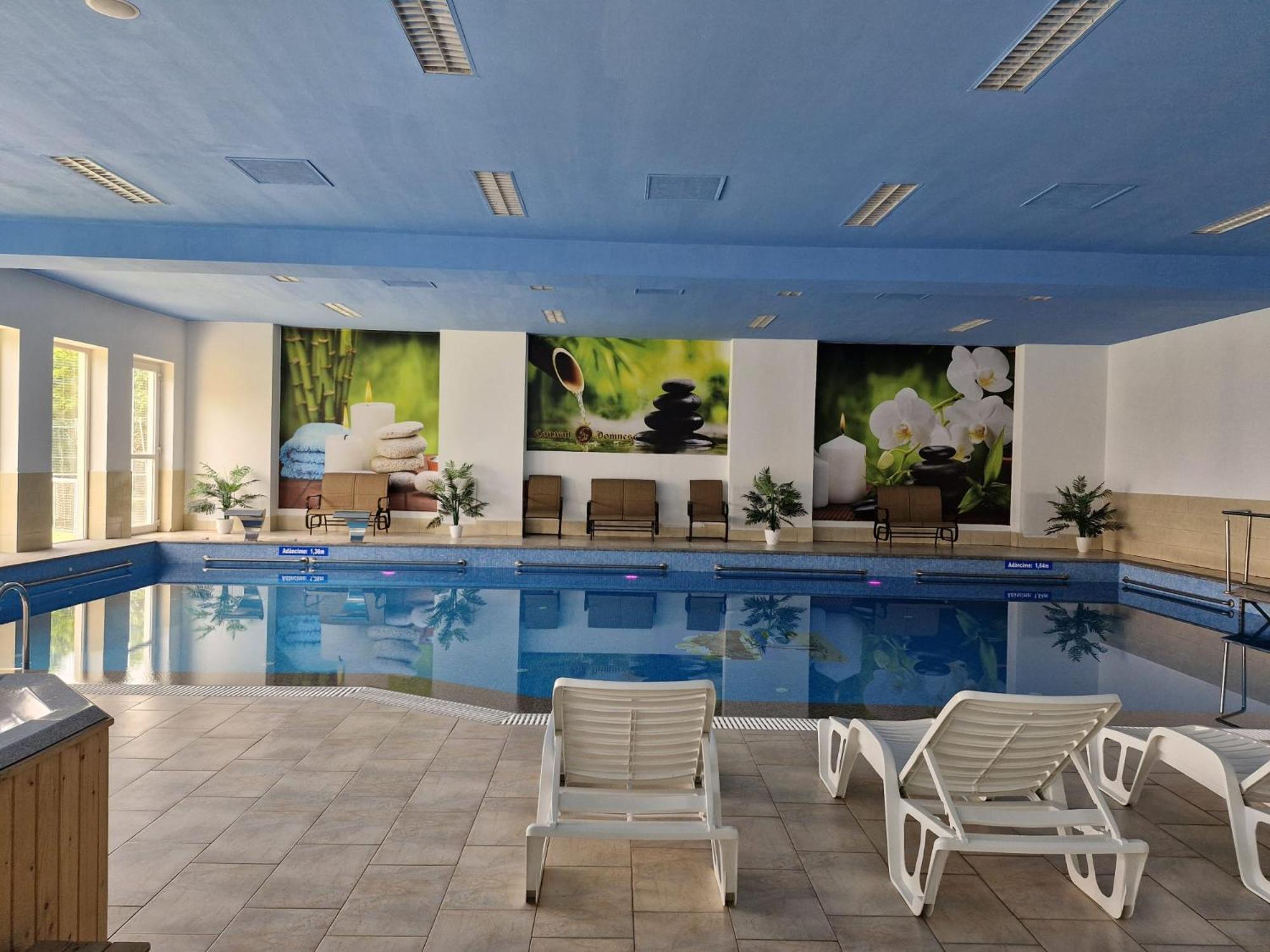 Conacul Domnesc Hotel Scheia Buitenkant foto